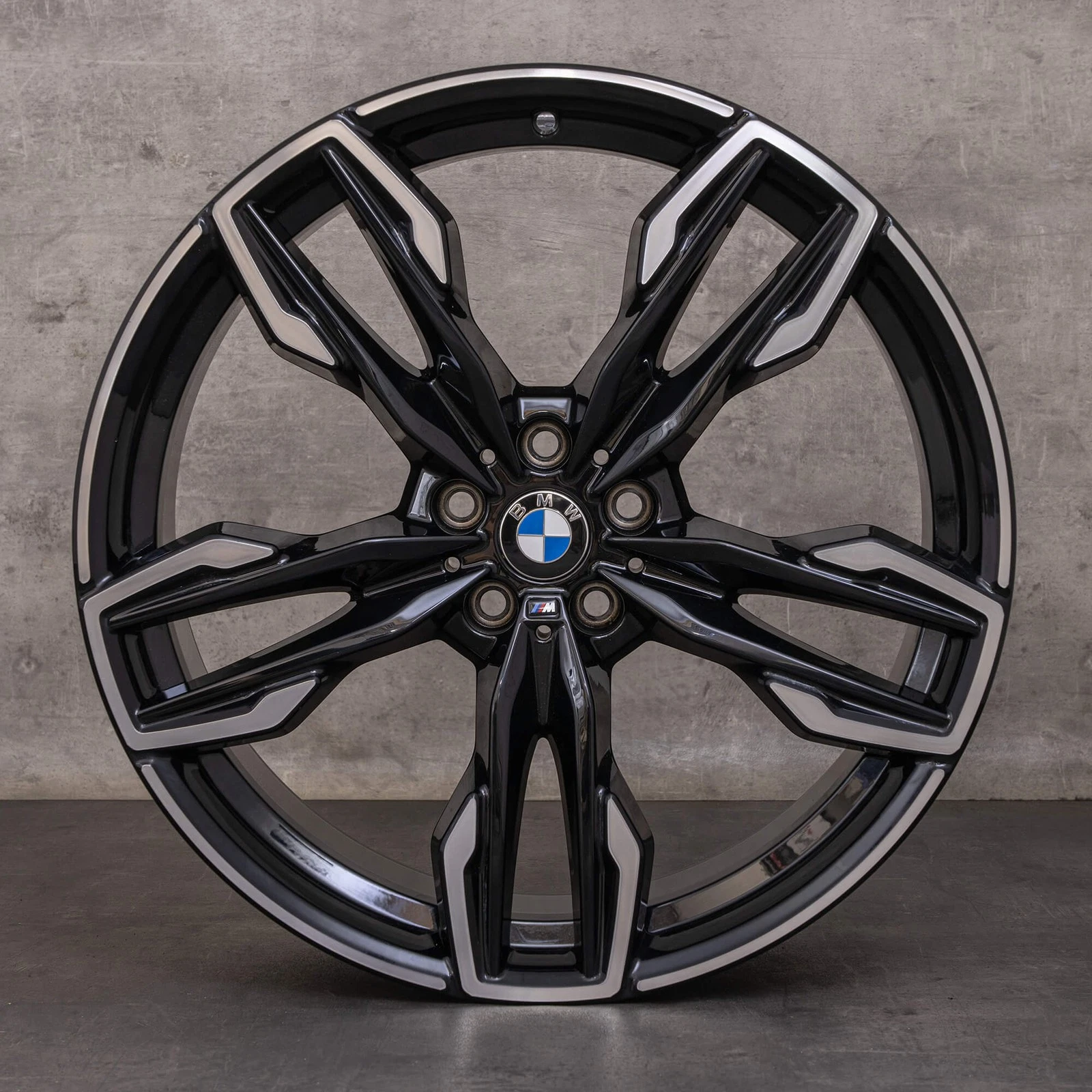 racingline_659_blackmachinedfacepowdercoating