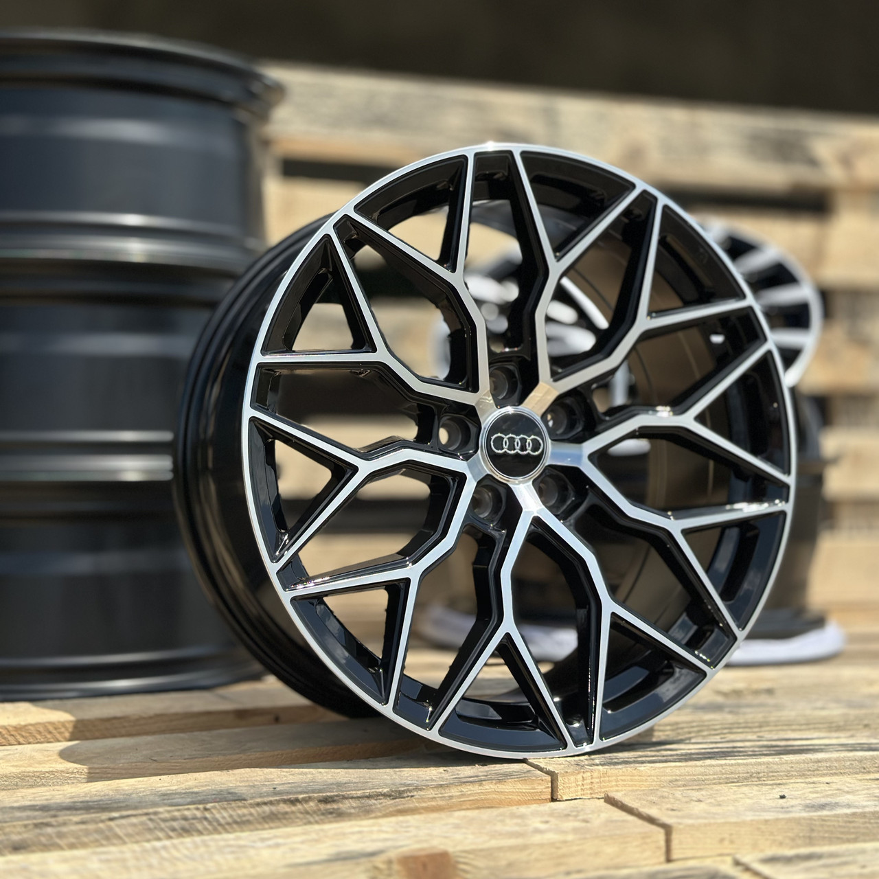 racingline_art507_gkossblackmachinedface